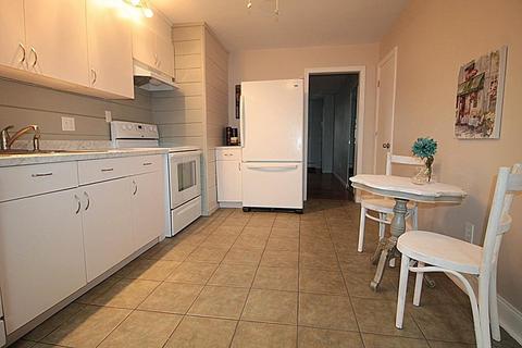 131 Colonial Cir #A, Chicopee, MA 01020 photo 7