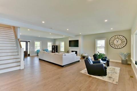 34 Westwind Dr, Webster, MA 01570 photo 14