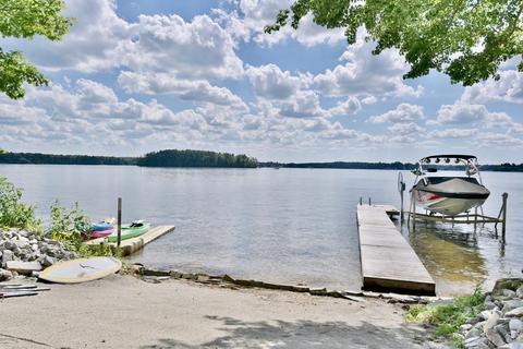 34 Westwind Dr, Webster, MA 01570 photo 1