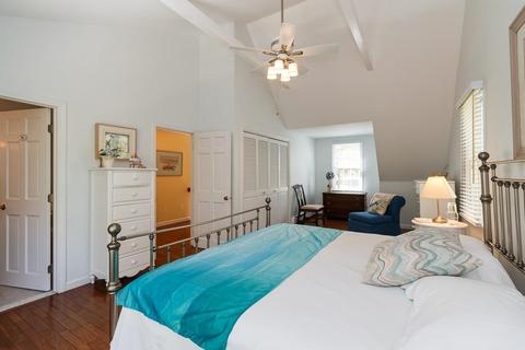 63 Pond Cir, Mashpee, MA 02649 photo 12