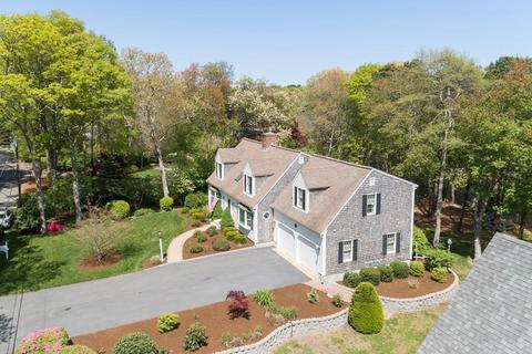 63 Pond Cir, Mashpee, MA 02649 photo 3