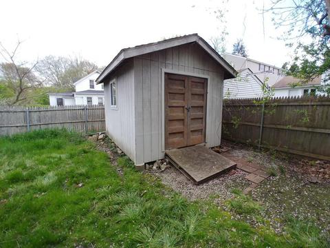 299 Dickinson St, Fall River, MA 02721 photo 4
