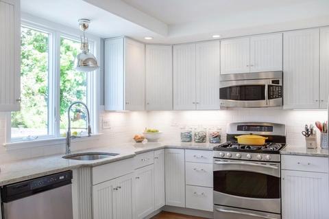 11 Pickwick Rd, Marblehead, MA 01945 photo 3