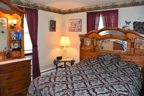 293 Thompson Rd, Webster, MA 01570 photo 11