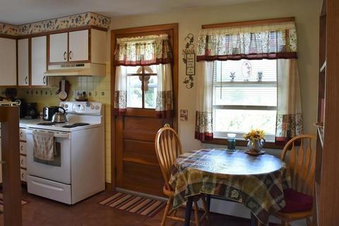 293 Thompson Rd, Webster, MA 01570 photo 10