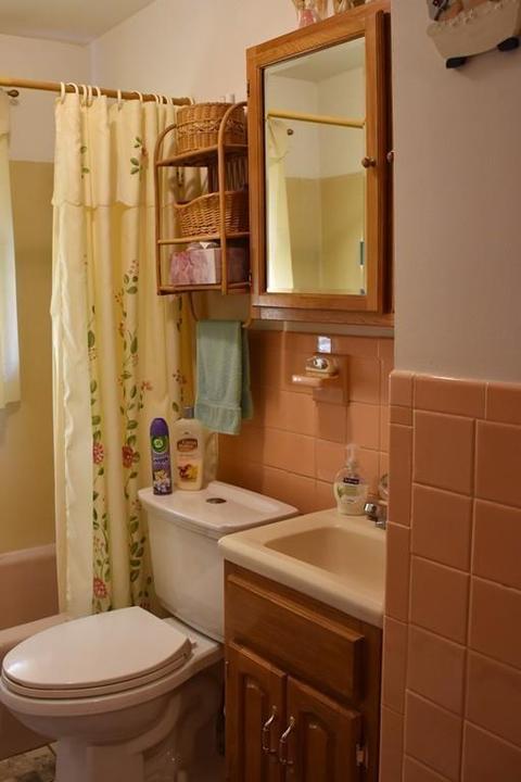 293 Thompson Rd, Webster, MA 01570 photo 12