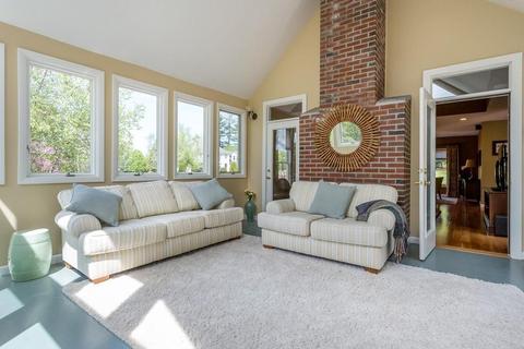 22 Lyons St, Franklin, MA 02038 photo 12