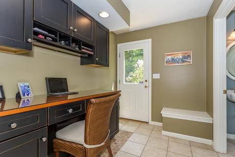 22 Lyons St, Franklin, MA 02038 photo 6