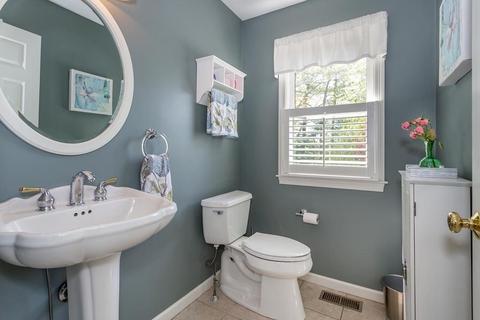 22 Lyons St, Franklin, MA 02038 photo 14
