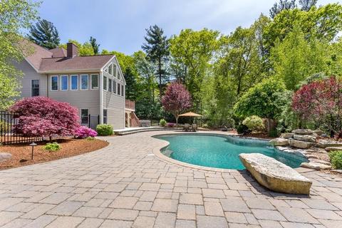 22 Lyons St, Franklin, MA 02038 photo 2