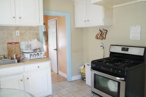 20 Tilestone, Everett, MA 02149 photo 9