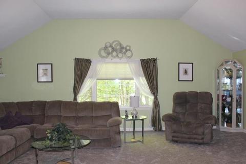 94 Milford St, Upton, MA 01568 photo 10