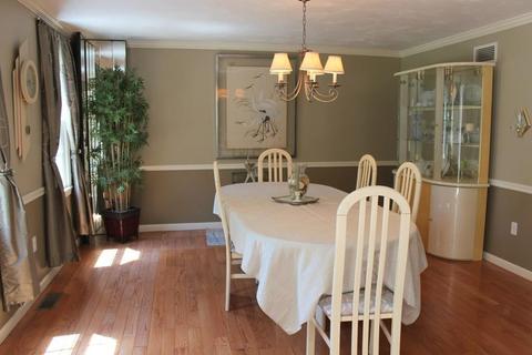 94 Milford St, Upton, MA 01568 photo 12