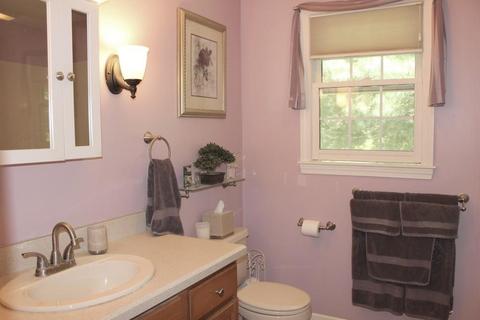 94 Milford St, Upton, MA 01568 photo 17