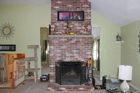 94 Milford St, Upton, MA 01568 photo 9