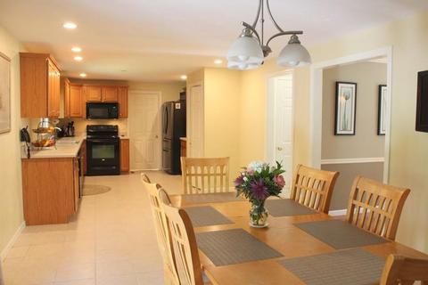94 Milford St, Upton, MA 01568 photo 3