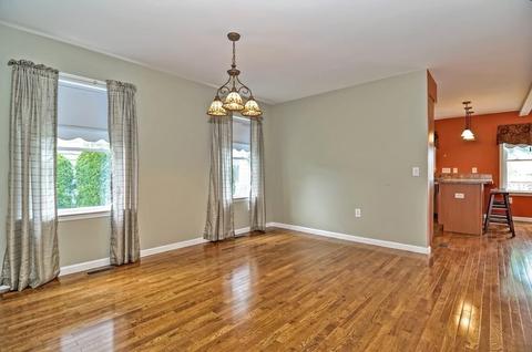22 Riverside St, Danvers, MA 01923 photo 10