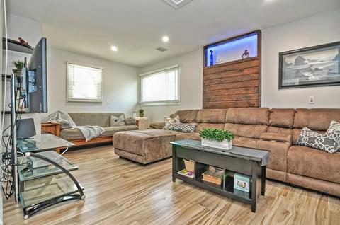 27 Cromesett Rd, Wareham, MA 02571 photo 4