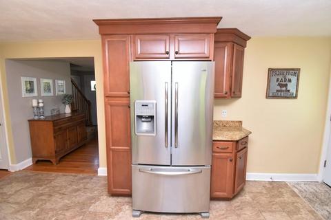 31 Standish Rd, Attleboro, MA 02703 photo 4