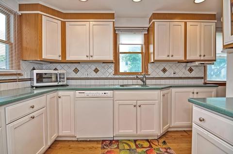 18 Hamilton Ave, Dedham, MA 02026 photo 10