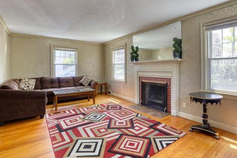 5 Mandalay Rd, Springfield, MA 01118 photo 4