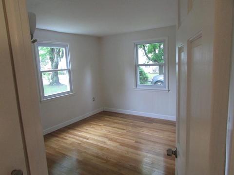 113 Ash St, Danvers, MA 01923 photo 4