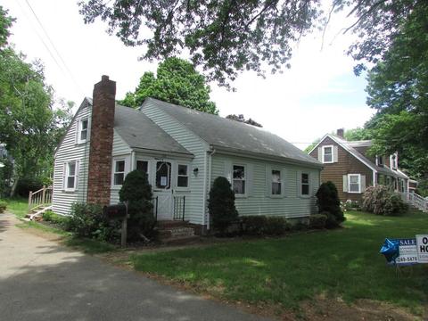 113 Ash St, Danvers, MA 01923 photo 2