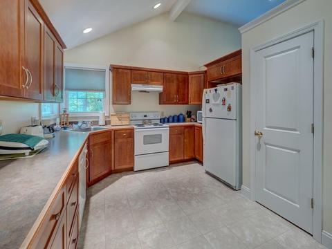 135 Main St, Douglas, MA 01516 photo 5