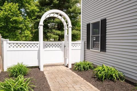 8 Wayside Dr, Danvers, MA 01923 photo 25