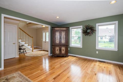 8 Wayside Dr, Danvers, MA 01923 photo 5