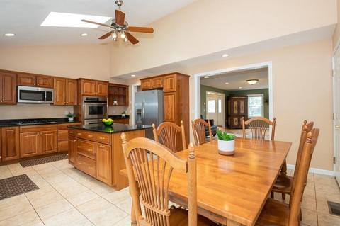8 Wayside Dr, Danvers, MA 01923 photo 9