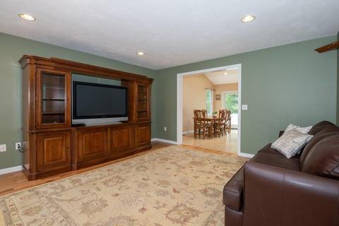 8 Wayside Dr, Danvers, MA 01923 photo 6