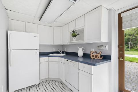 446 Bridge St, Dedham, MA 02026 photo 16