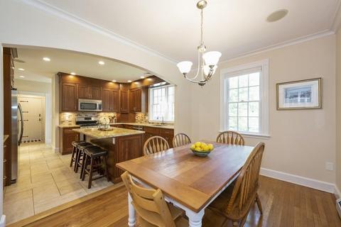 471 Chestnut St, Needham, MA 02492 photo 5