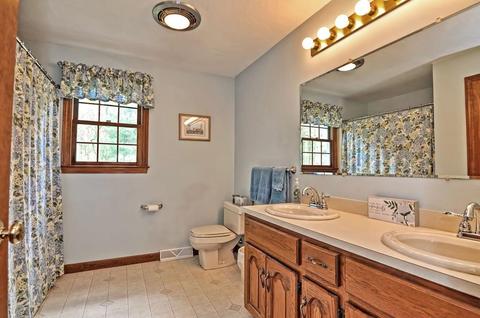 9 Sadler Rd, Upton, MA 01568 photo 28