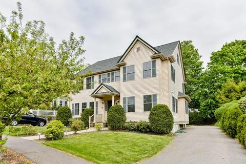 7 Maple St, Milton, MA 02186 photo 2