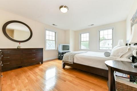 7 Maple St, Milton, MA 02186 photo 16
