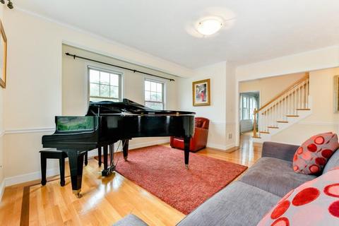 7 Maple St, Milton, MA 02186 photo 5
