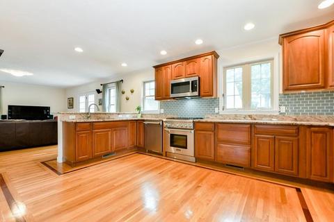 7 Maple St, Milton, MA 02186 photo 7
