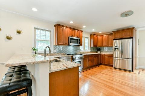 7 Maple St, Milton, MA 02186 photo 8
