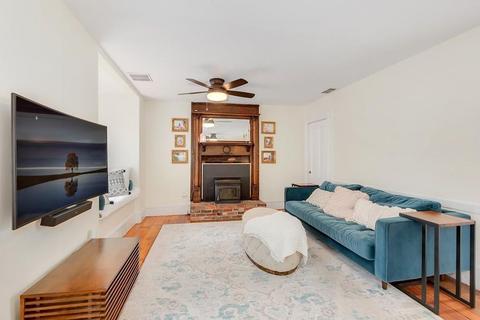 9 Gerry St, Marblehead, MA 01945 photo 5