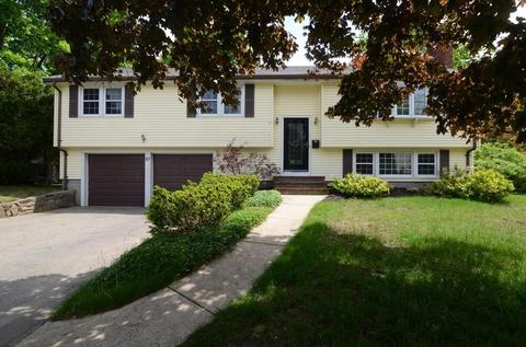 67 Daniel Rd, Braintree, MA 02184 photo 1
