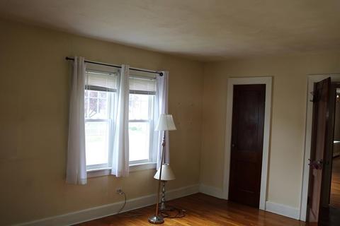 162 El Paso St, Springfield, MA 01104 photo 8
