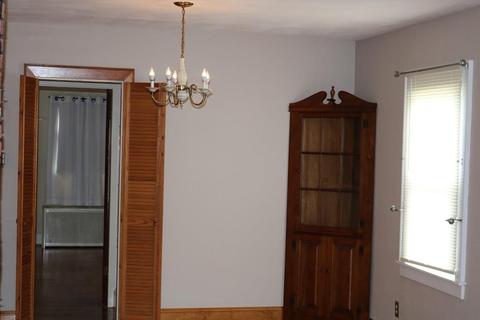 162 El Paso St, Springfield, MA 01104 photo 3