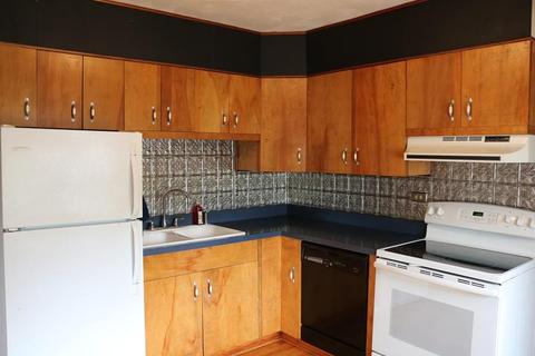 162 El Paso St, Springfield, MA 01104 photo 5
