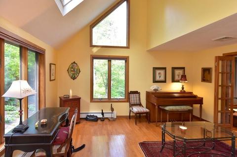 165 East St, Upton, MA 01568 photo 8