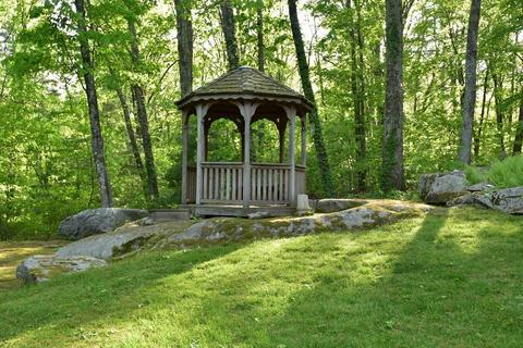 165 East St, Upton, MA 01568 photo 38