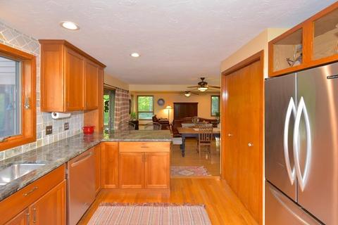 165 East St, Upton, MA 01568 photo 13