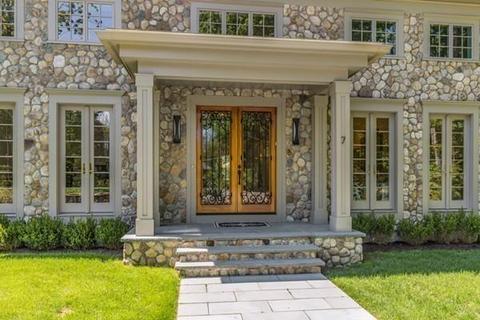 7 Ware St, Weston, MA 02493 photo 5