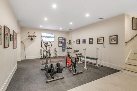 7 Ware St, Weston, MA 02493 photo 27